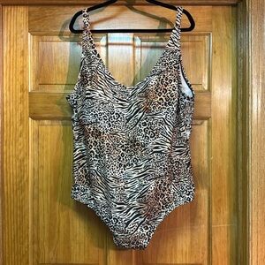 Lysa swimwear plus size 3x (26) Leopard print with power mesh tummy control